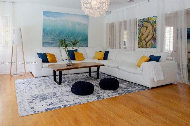 Foto del edificio - 750 NE 120th St