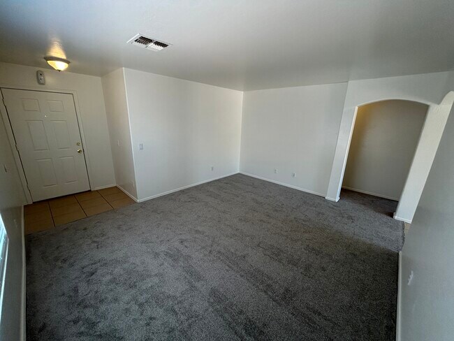 Building Photo - 12232 W Windrose Dr