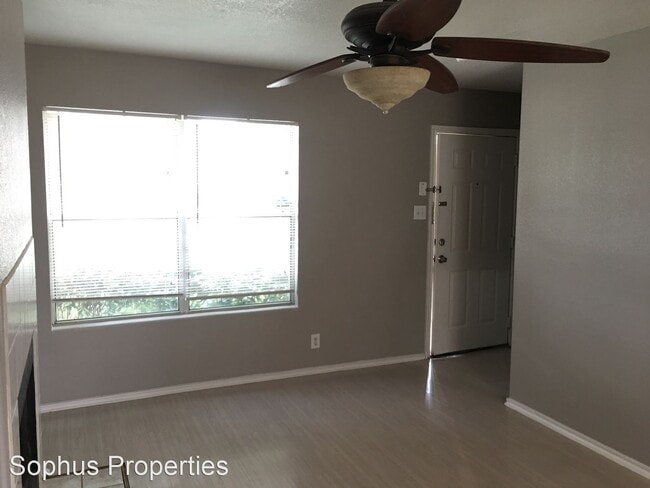 Building Photo - 3 br, 1.5 bath House - 9650 Sekula Dr