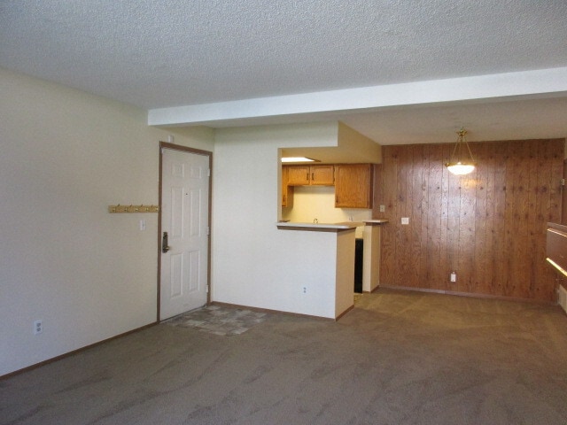 Building Photo - 921 S Zeno Way
