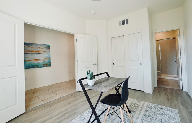 Building Photo - 261 Montalcino Cir
