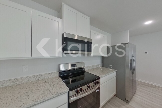 Building Photo - 14256 Ruffian Ave
