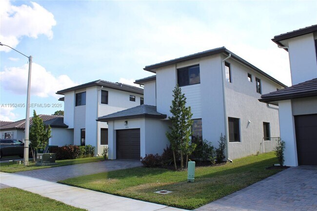 Building Photo - 5816 Agostino Way