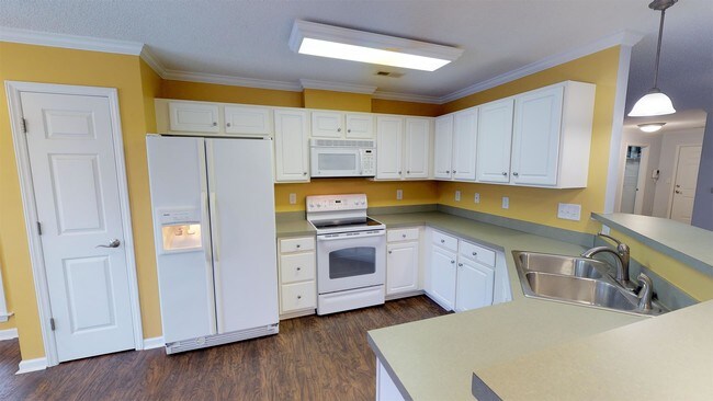 Foto del edificio - 130 Shallowford Reserve Dr