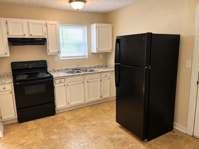 Foto del edificio - Frayser 4 Bedroom 2 Bath Move-In Ready