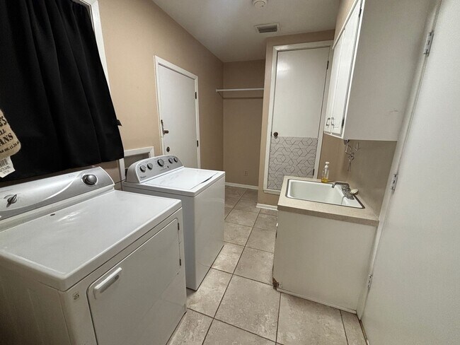 Foto del edificio - HALF OFF First Full Month's Rent!!!! SPACIOUS HOME IN NORTH BOSSIER