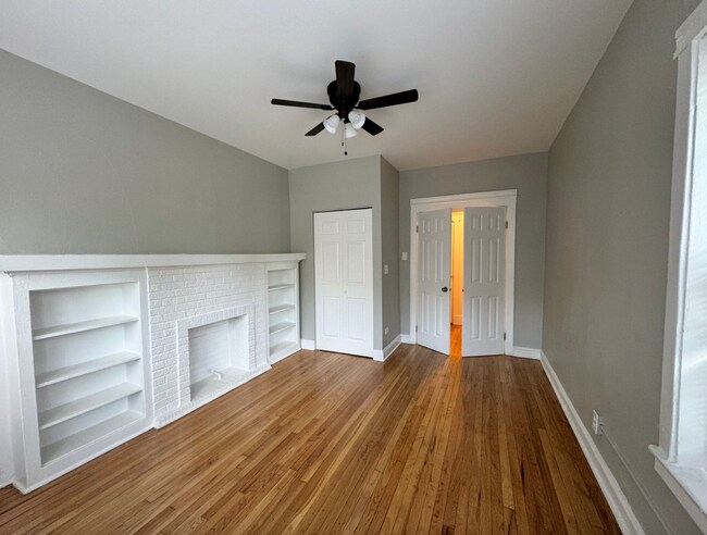 Foto del edificio - 4900 N Saint Louis Ave