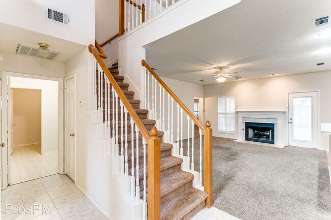 Building Photo - 3 br, 2.5 bath House - 2929 Timber Creek Trl