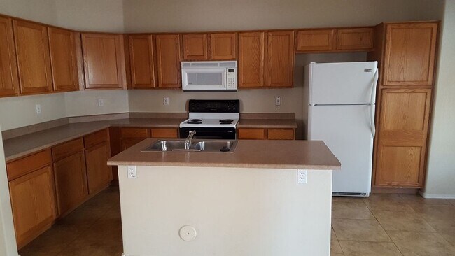 Foto del edificio - 14928 N 150th Ln