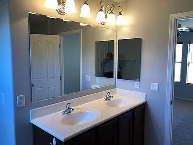 Building Photo - 2595 S Southwind Dr