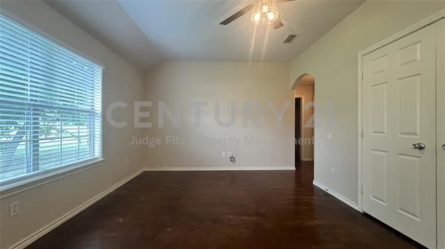 Building Photo - 106 Sunburst Ct