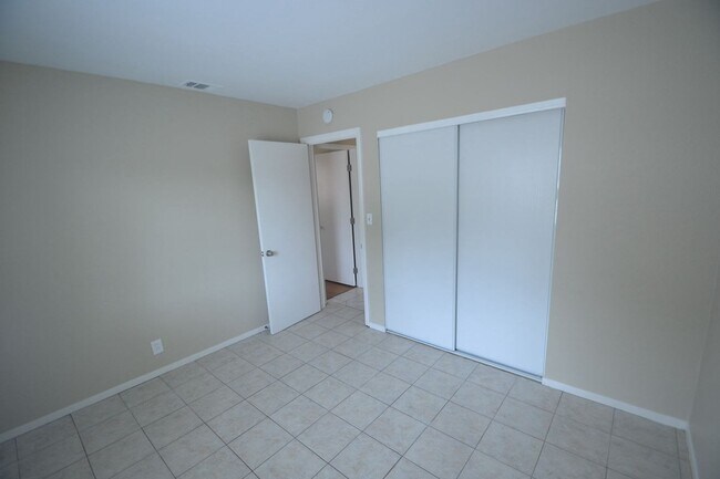 Building Photo - 9227 Bruce Ave