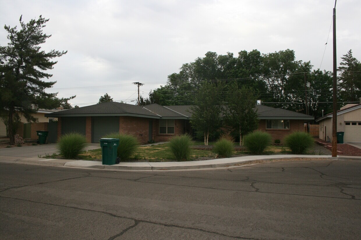 1712 Brenwood Dr, Farmington, NM 87401 House Rental in Farmington, NM