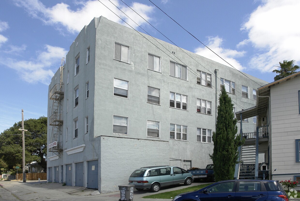 Foto del edificio - Fairfax Apartments