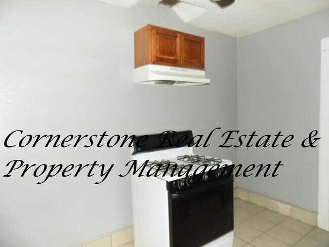 Kitchen - 3445 4th St
