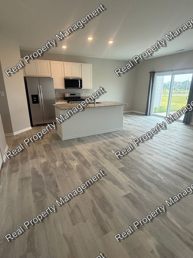 Foto del edificio - New Construction 3 Bedroom Townhome