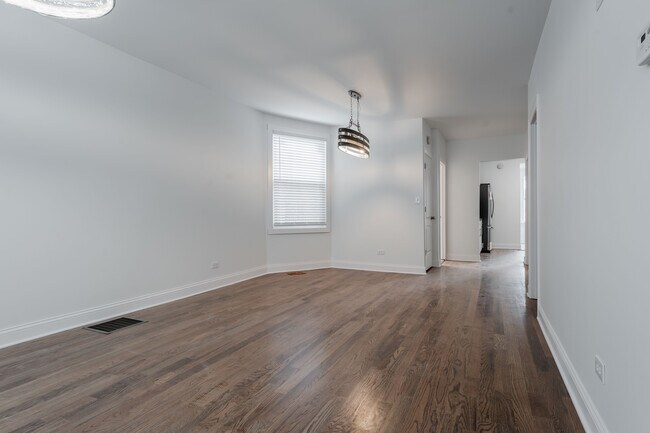 Building Photo - 2922 N Rockwell St