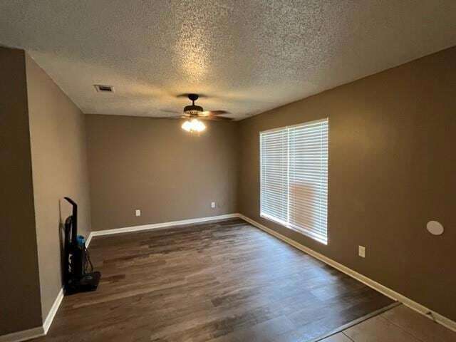 Foto del edificio - 1620 Beech St