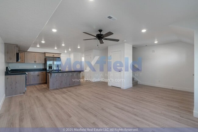 Building Photo - BRAND NEW - 3BD/2.5BTH/2GAR - SPANISH FORK