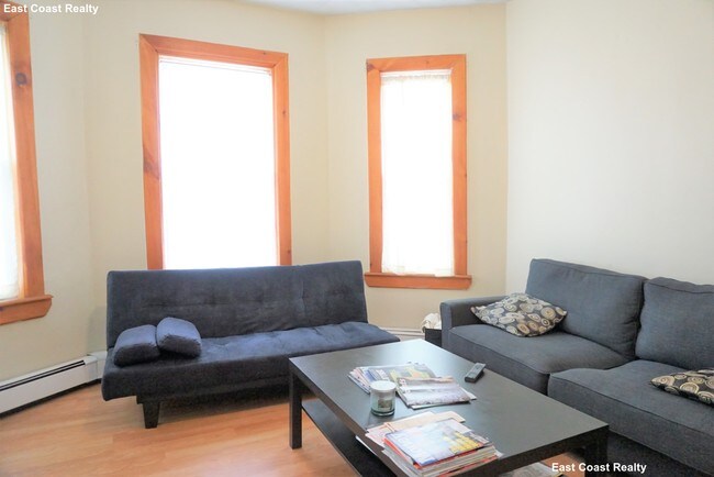 157 E Cottage St Unit 2 Boston Ma 02125 Apartment For Rent In