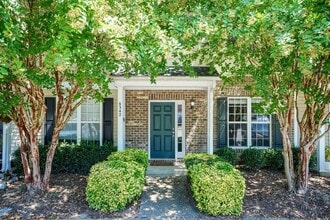 Building Photo - 8342 Glenwood Springs Ct