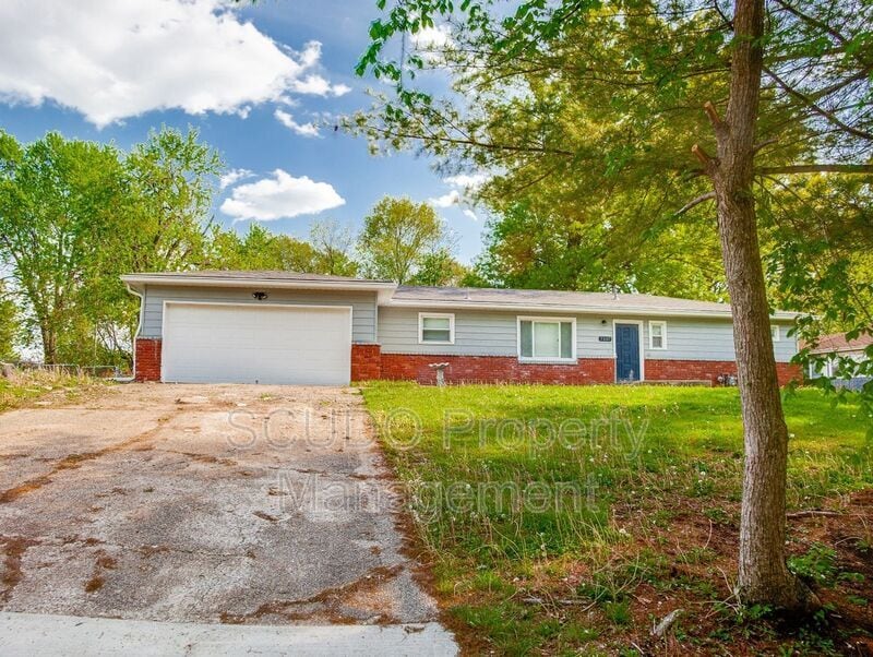 Primary Photo - 7107 Greeley Ave