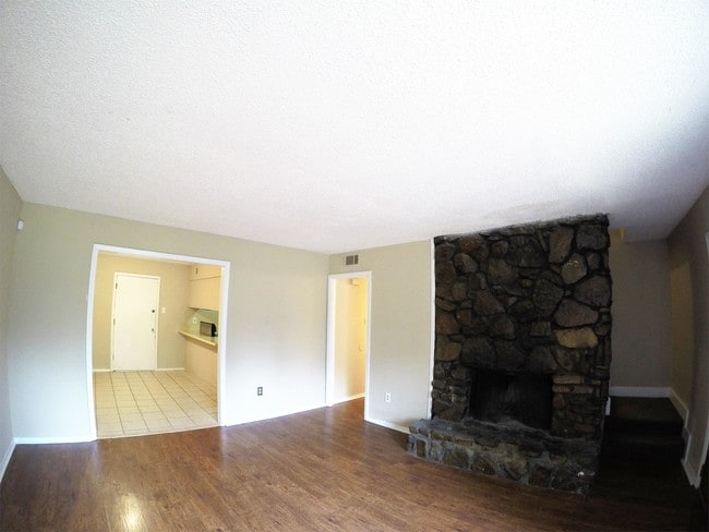 Building Photo - 3289 Melody Wood