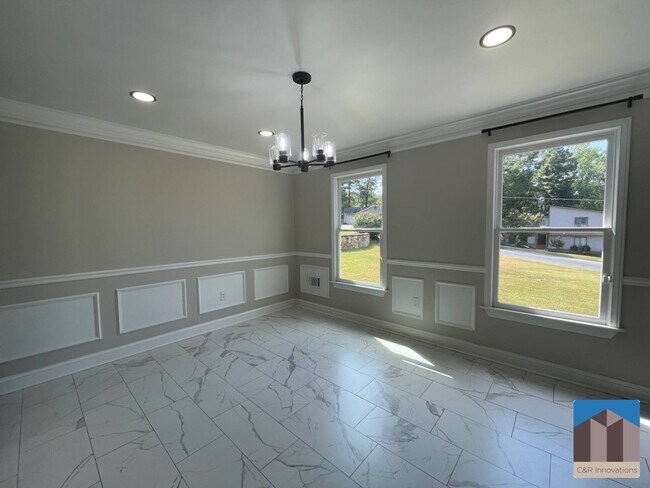 Foto del edificio - 758 Brownlee Ln