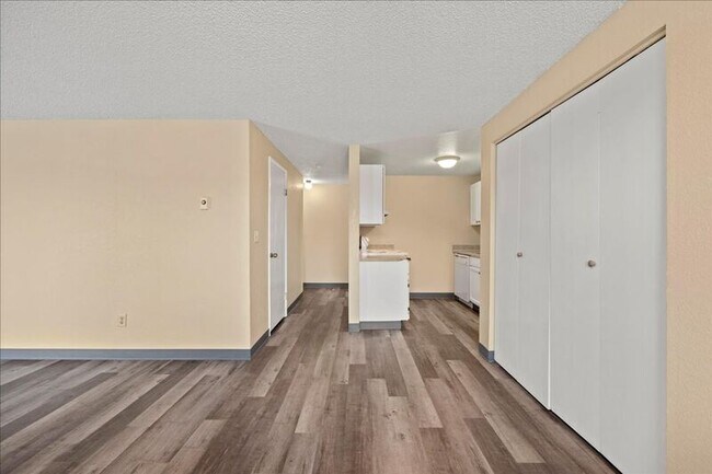 Foto del edificio - 1011 N Cleveland St