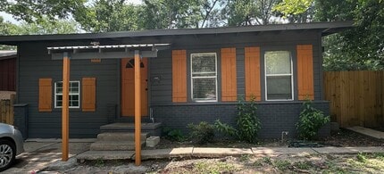 Building Photo - 607 W Dallas St