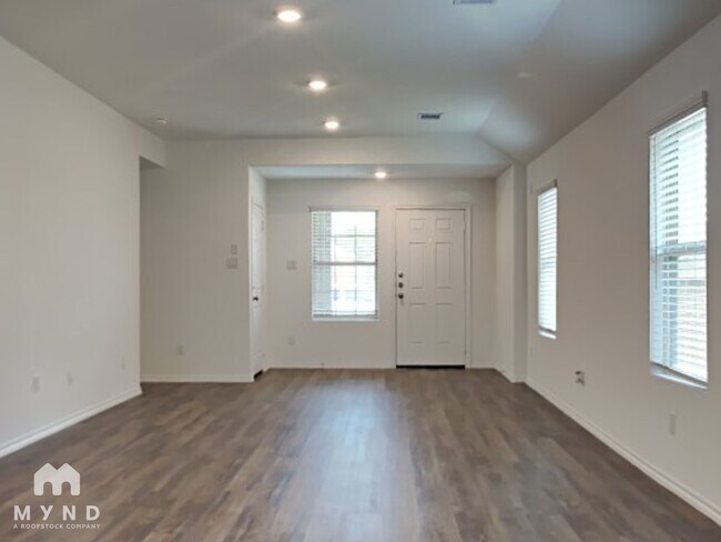 Foto del edificio - 17584 Rosewood Manor Ln