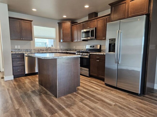 Building Photo - 2 bedroom in Billings MT 59105
