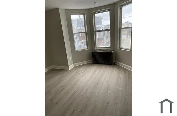 Foto del edificio - 2144 Bridge St