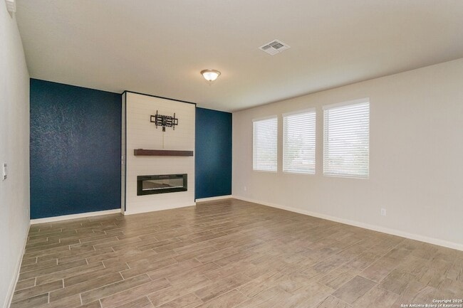 Foto del edificio - 251 Antler Bnd