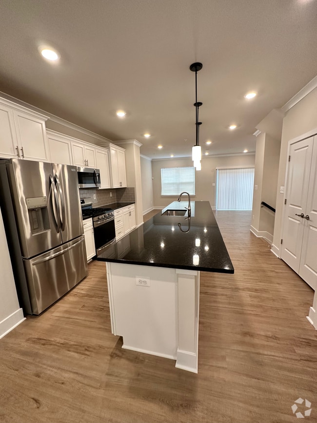 Apartments near Severn Square Shopping Center in Severn, MD Page 6