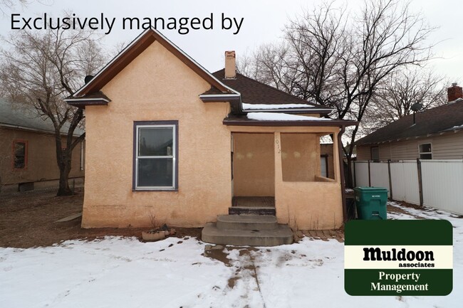 Building Photo - Affordable and Adorable Single Family Home!