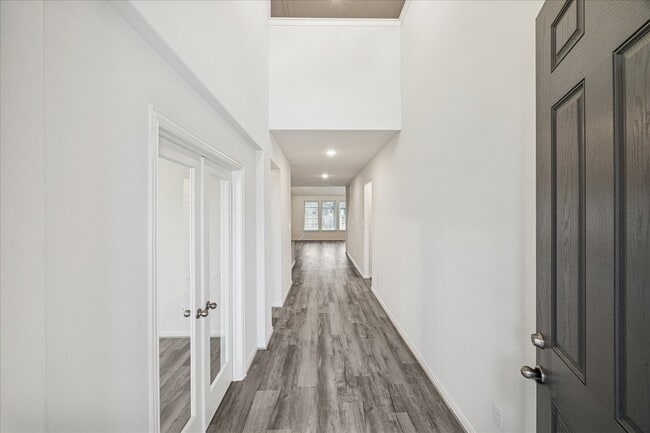 Building Photo - 3018 Myrtle Bch Ln