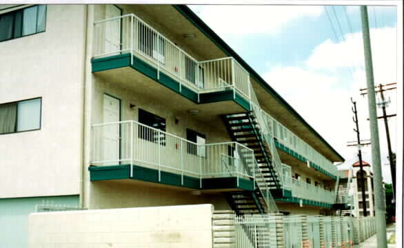 Primary Photo - 836 Broad Ave