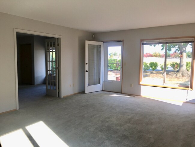 Building Photo - 1250 Northwind Cir