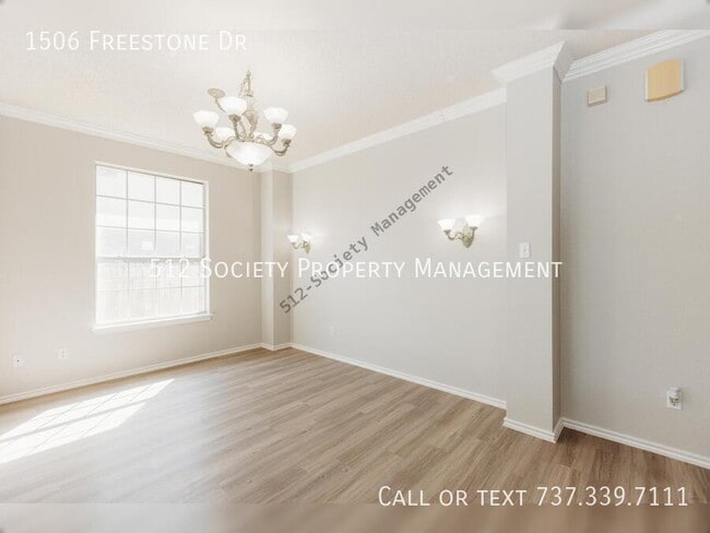 Foto del edificio - 1506 Freestone Dr