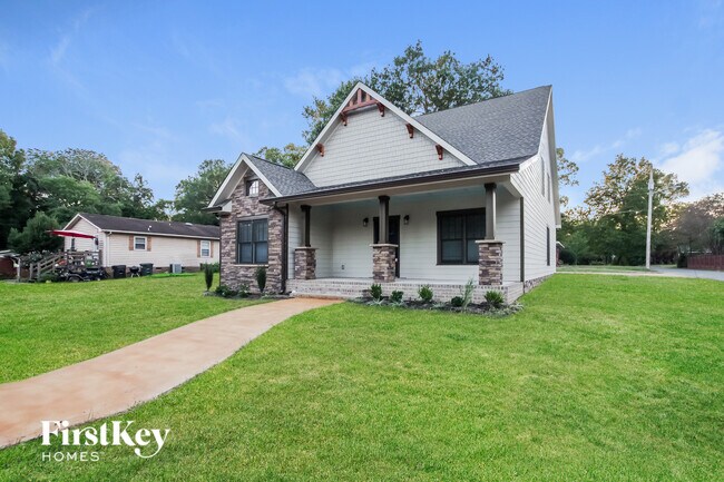 Foto del edificio - 300 S Crawford St