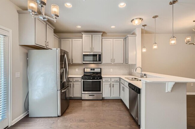 Building Photo - 131 Thelonious Dr