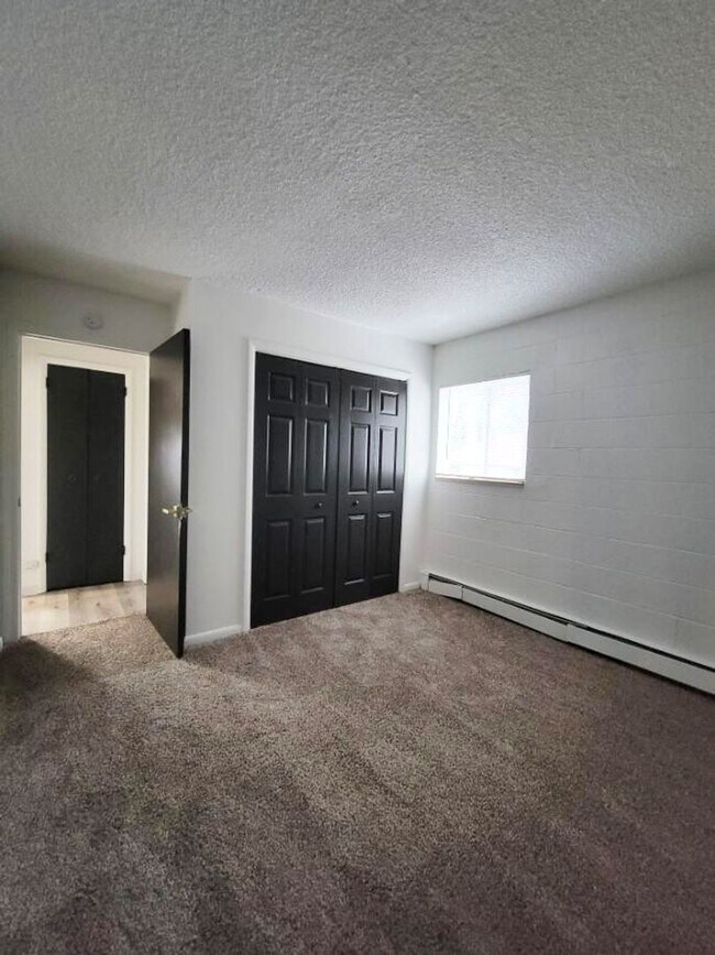 Foto del edificio - Cozy, conveniently located one bedroom nea...
