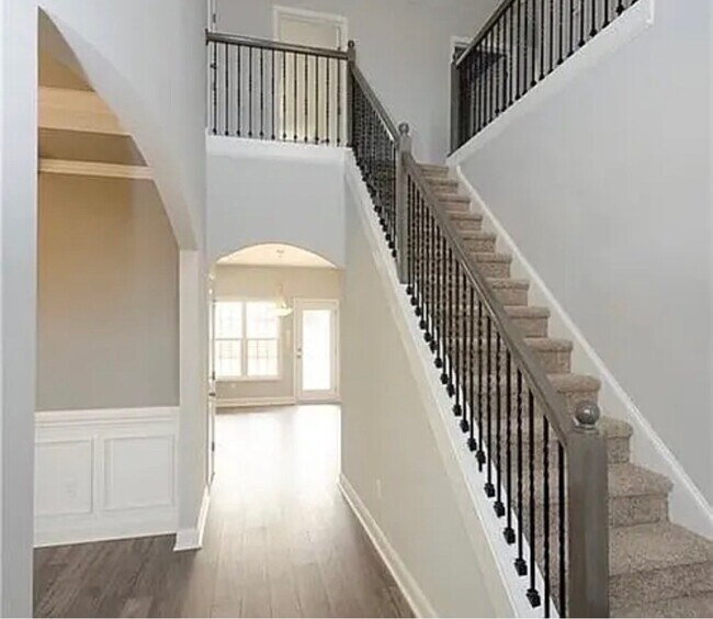 Building Photo - 130 Brummel Ct