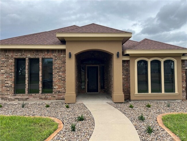 Building Photo - 3012 La Puerta Ave