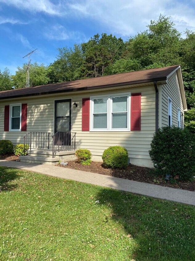Primary Photo - Nice 2 bedroom Apartment in Weyers Cave