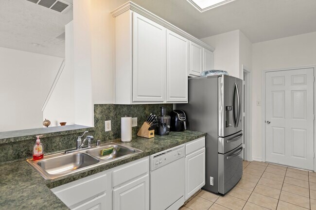 Foto del edificio - 5651 Stonecloud Ln