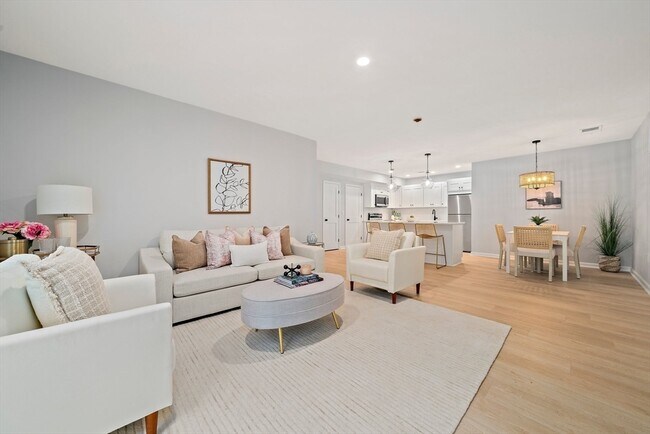 Foto del edificio - 192 Allerton Commons Ln