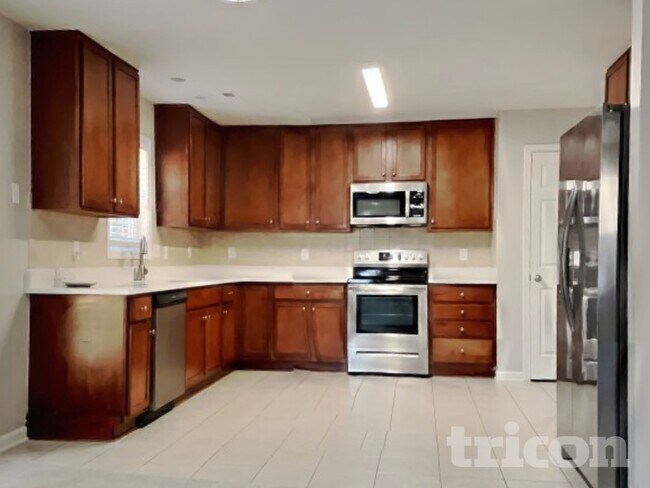 Foto del edificio - 220 Advance Dr