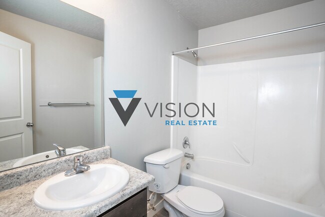 Foto del edificio - 1966 N Geneva Rd